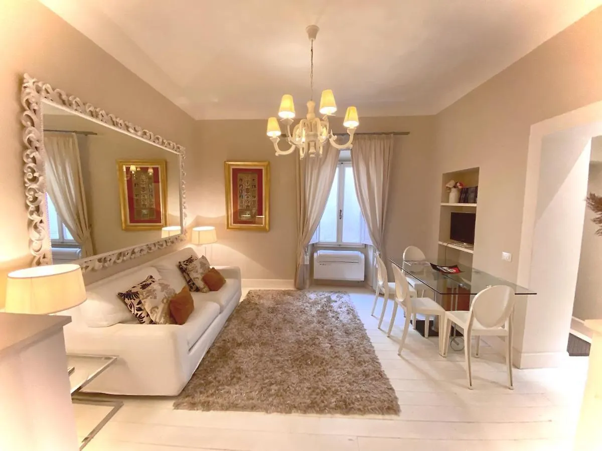 White Florence Suite Apartmán