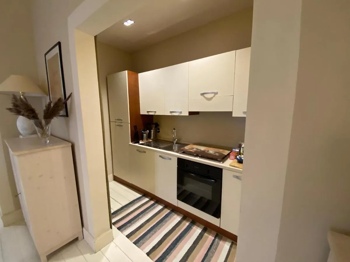 White Florence Suite